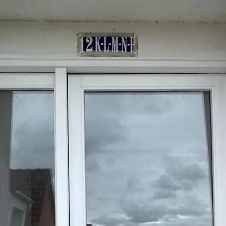 K12p 2 People, 2 Bedrooms, Fully Furnished דירה *