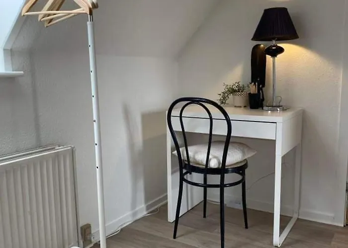 K12p 2 People, 2 Bedrooms, Fully Furnished * Klarup